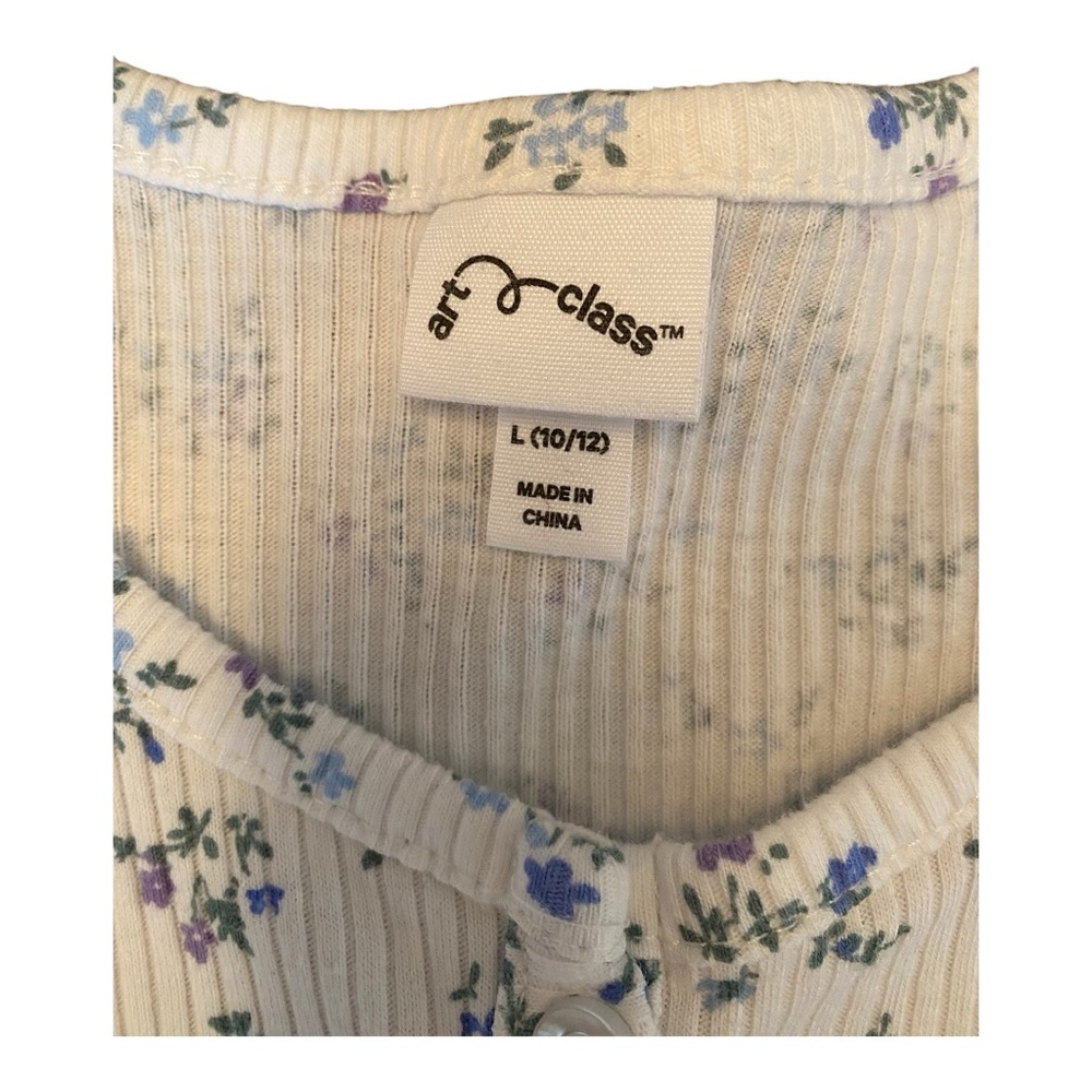 Girls art class top white background with blue purple & green flowers sz L 10-12 - Picture 3 of 4